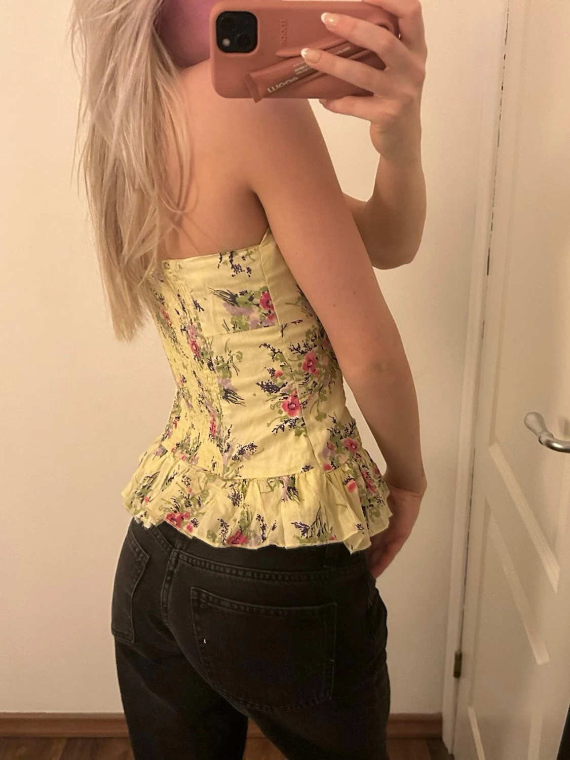 Gul blommig korsett med volang - 1