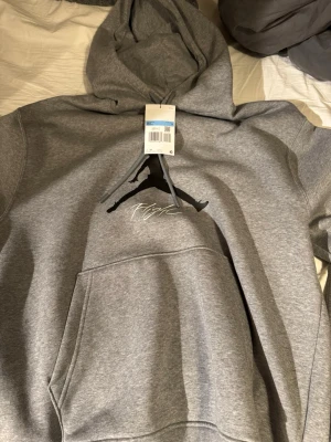 HELT NY, Jordan hoodie  - Helt ny med prislapp på köpt för 900