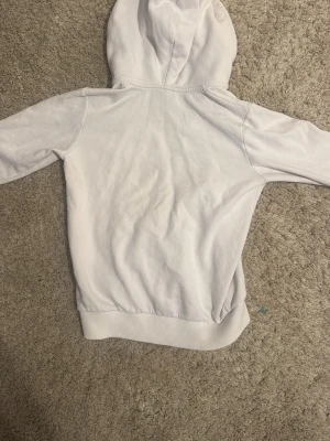 Vit peak performance zip - Vit peak performance zip hoodie. Storlek 150.