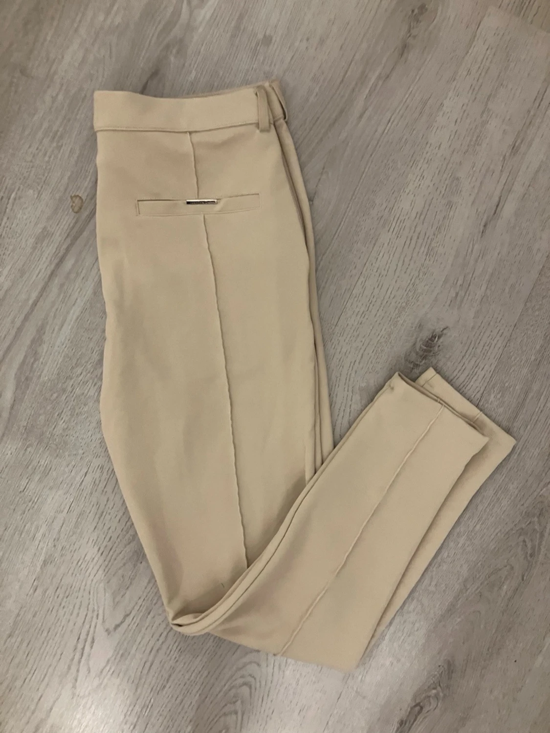 Beige kostymbyxor från ICON Amsterdam - 1