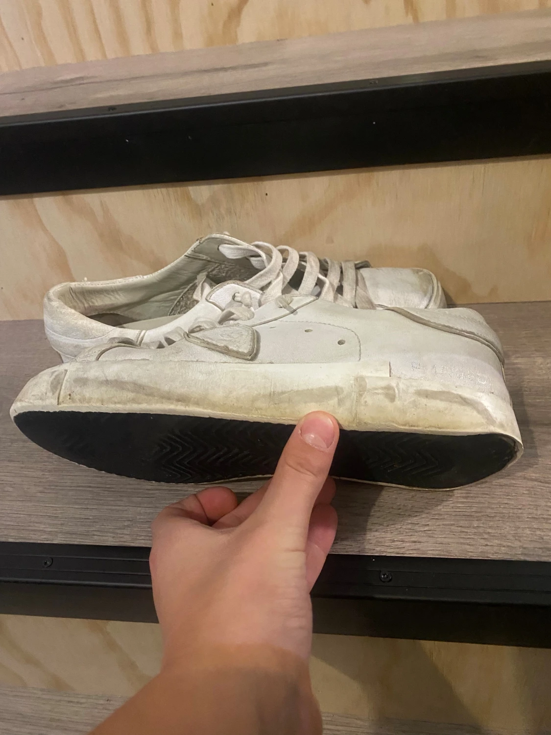 Phillipe modells. - 1