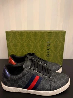 Gucci ace - Gucci ace - storlek 41 - skick 9/10 - fler frågor? Kontakta mig