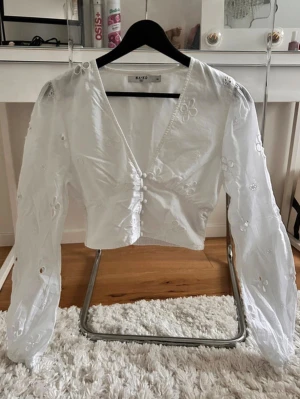 Nakd blus - Superfin croppad blus från nakd♥️