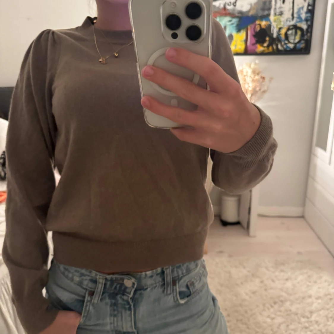 Brun glittrig tröja med puffärm - 1