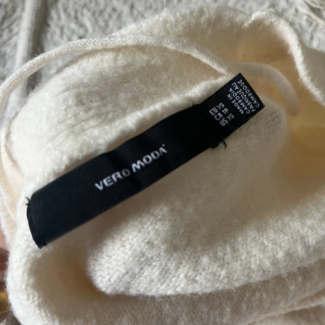 Krämvit kofta från Vero Moda - 2