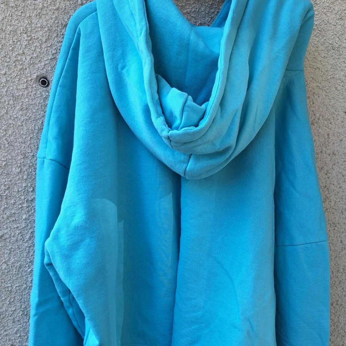 Blå oversized hoodie med huva - 1