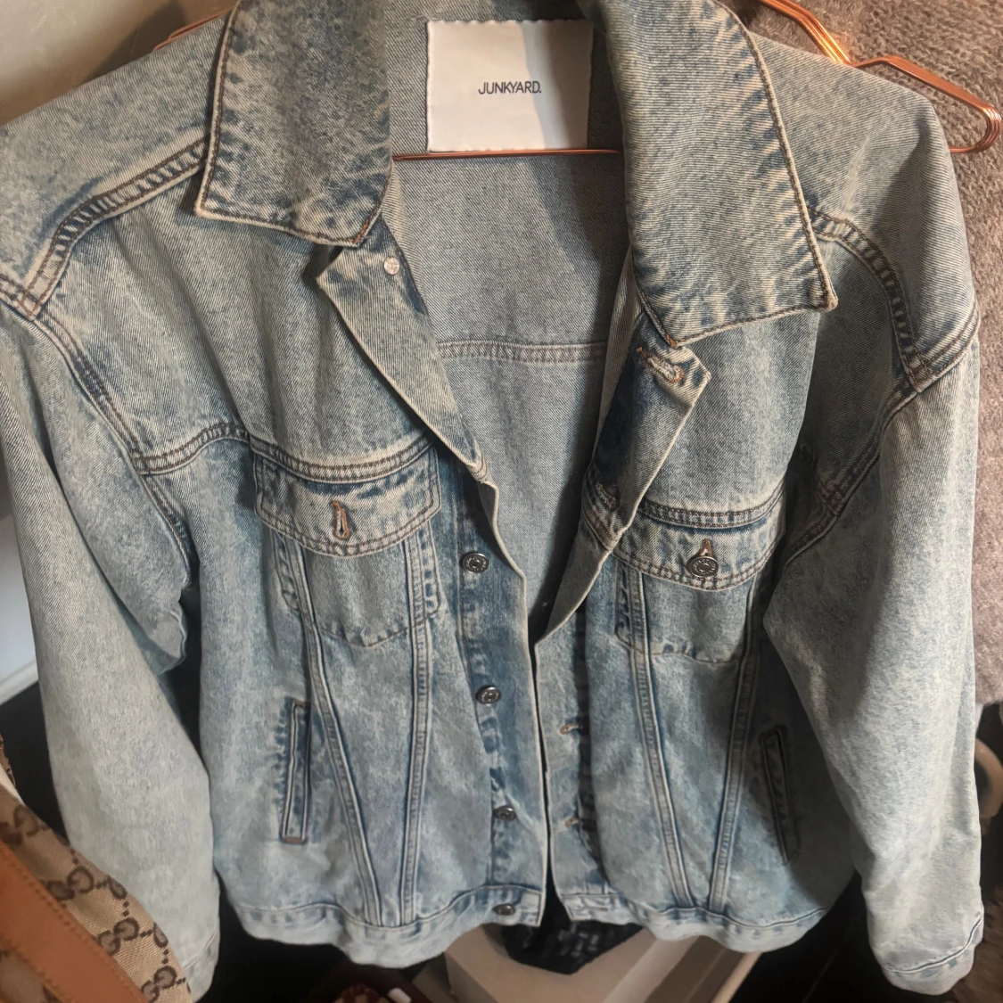 Oversized jeansjacka från Junkyard - 1