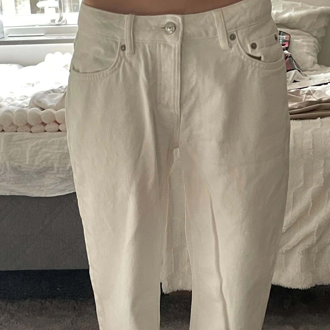 Vita straight leg jeans från Lager 157 - 2