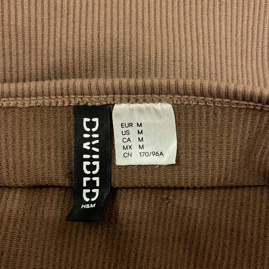 3 ribbade linnetoppar från H&M  - 2