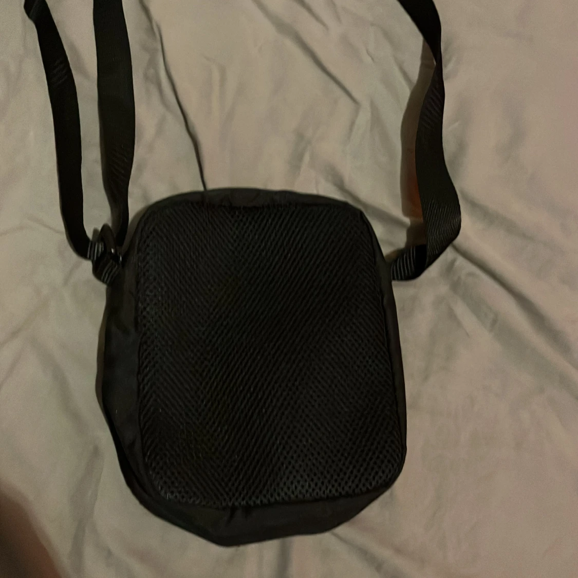 Svart axelväska från Emporio Armani - 1