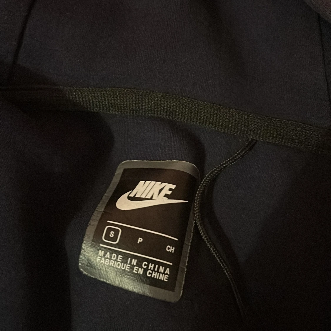 Svart Nike hoodie med dragkedja S - 1