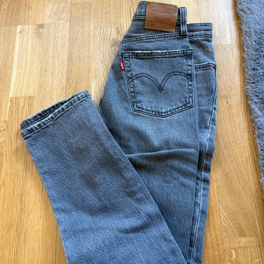 Levi's 501 grå jeans straight fit