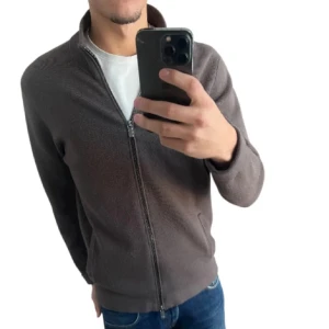 Massimo Dutti stickad cardigan  - Orimligt det cardigan, stor efterfråga på denna, priset kan såklart diskuteras! 