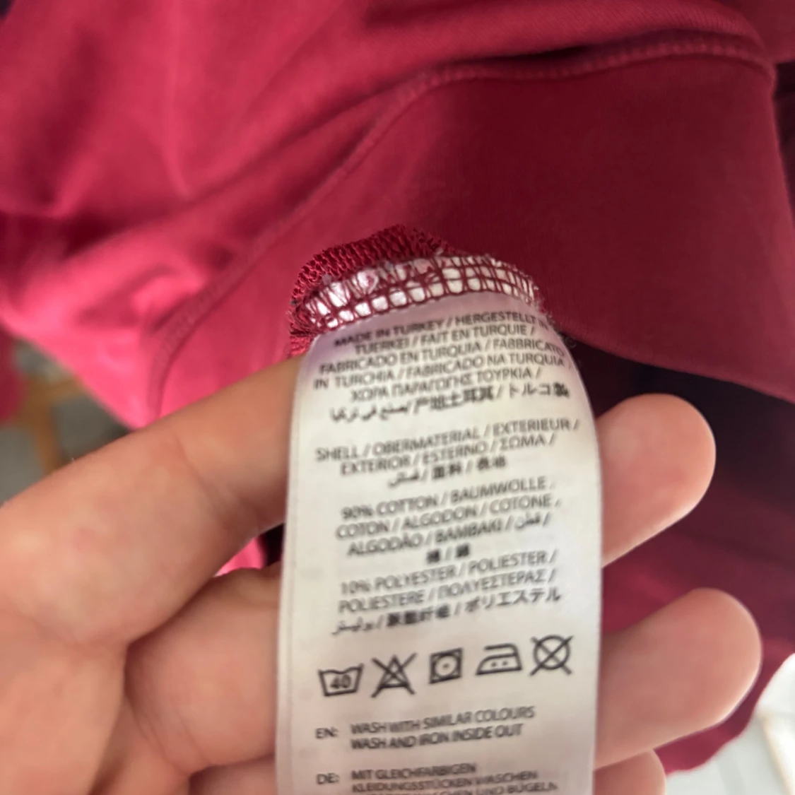 Vinröd sweatshirt från GANT - 3