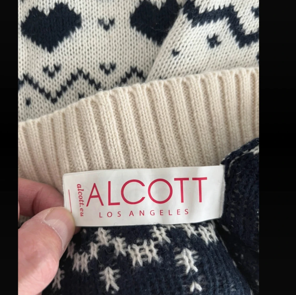 Mönstrad stickad tröja från Alcott - 1