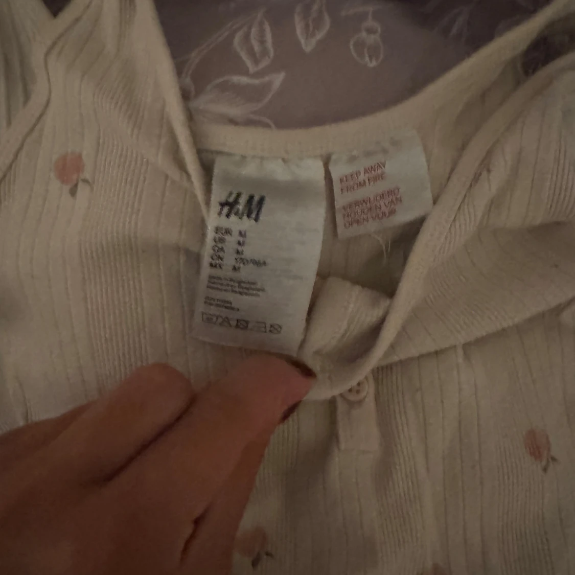 Pyjamas sett  med persikomönster H&M - 1