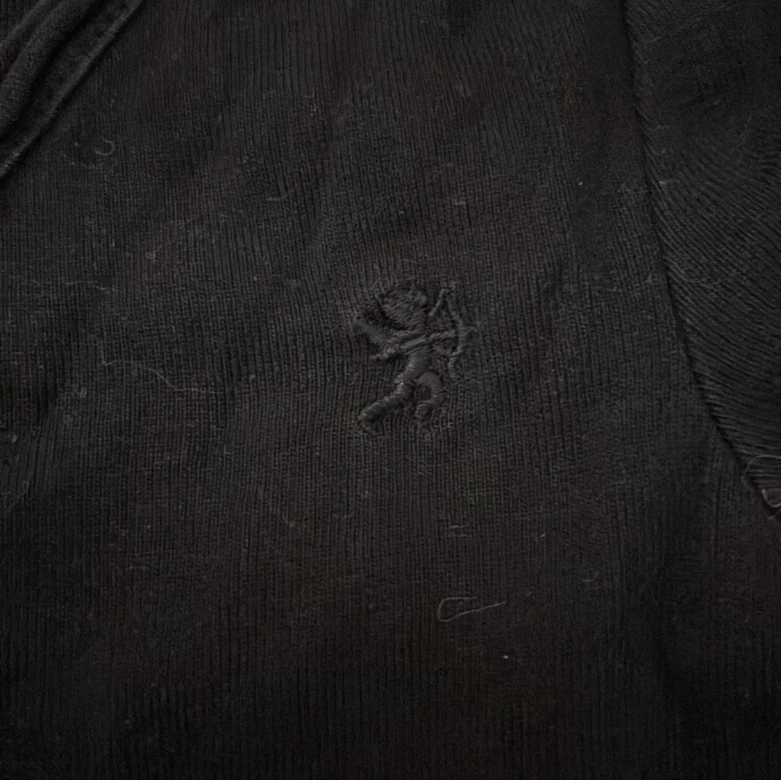 Svart v-ringad topp från edc XS - 3