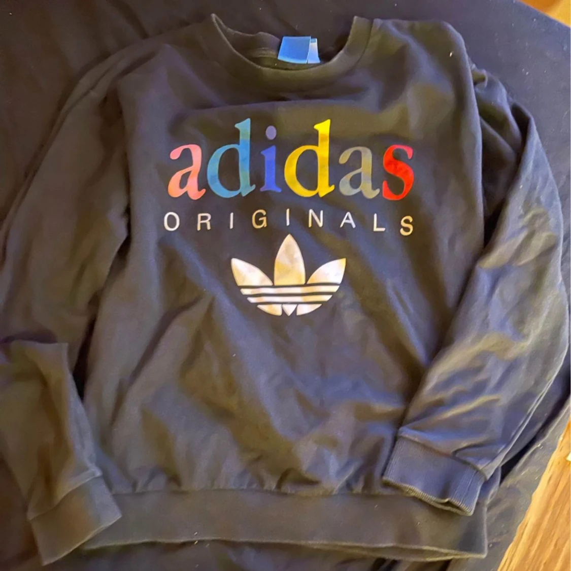 Svart Adidas Originals sweatshirt
