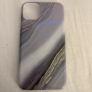 iPhone 11 Skal Marmor Design - Snyggt skal till iPhone 11 med marmorliknande design i grått och guld 