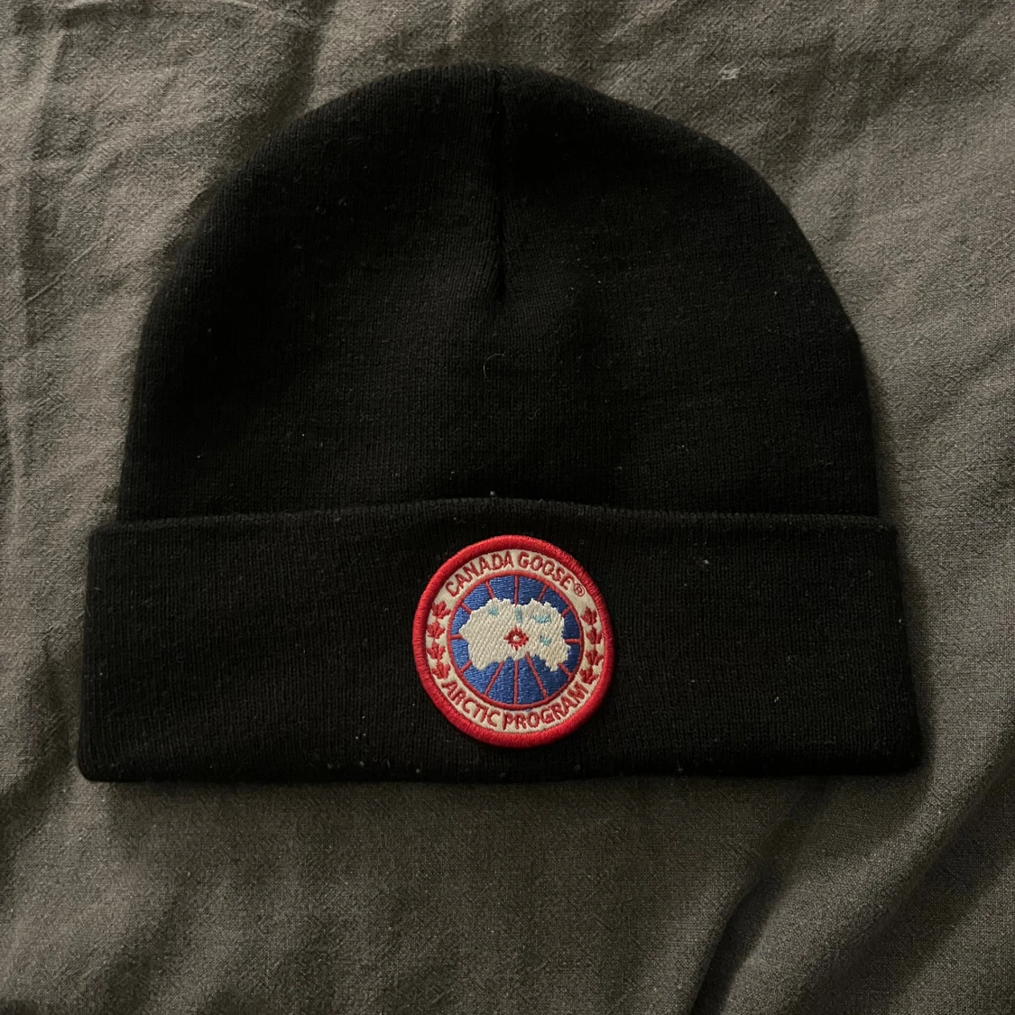 Svart mössa från Canada Goose