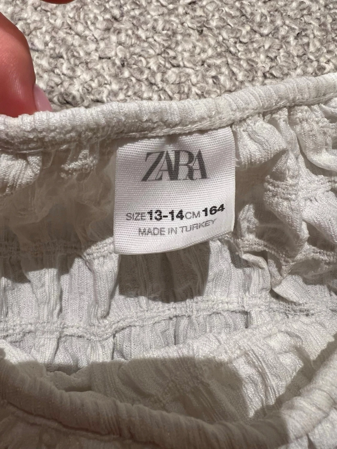 Vit strukturerad blus med kort ärm - 2