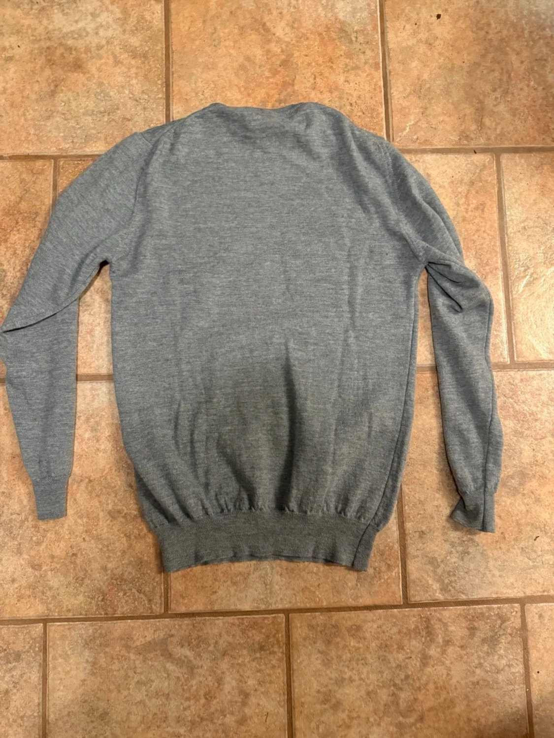 Grå stickad tröja 100% merinoull  - 1