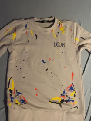 Tjock Tröja - Trevlig tröja passar bra!