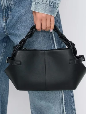 SÖKER DENNA FRÅN GINA TRICOT - Söker denna då den inte finns online eller i vissa butiker 