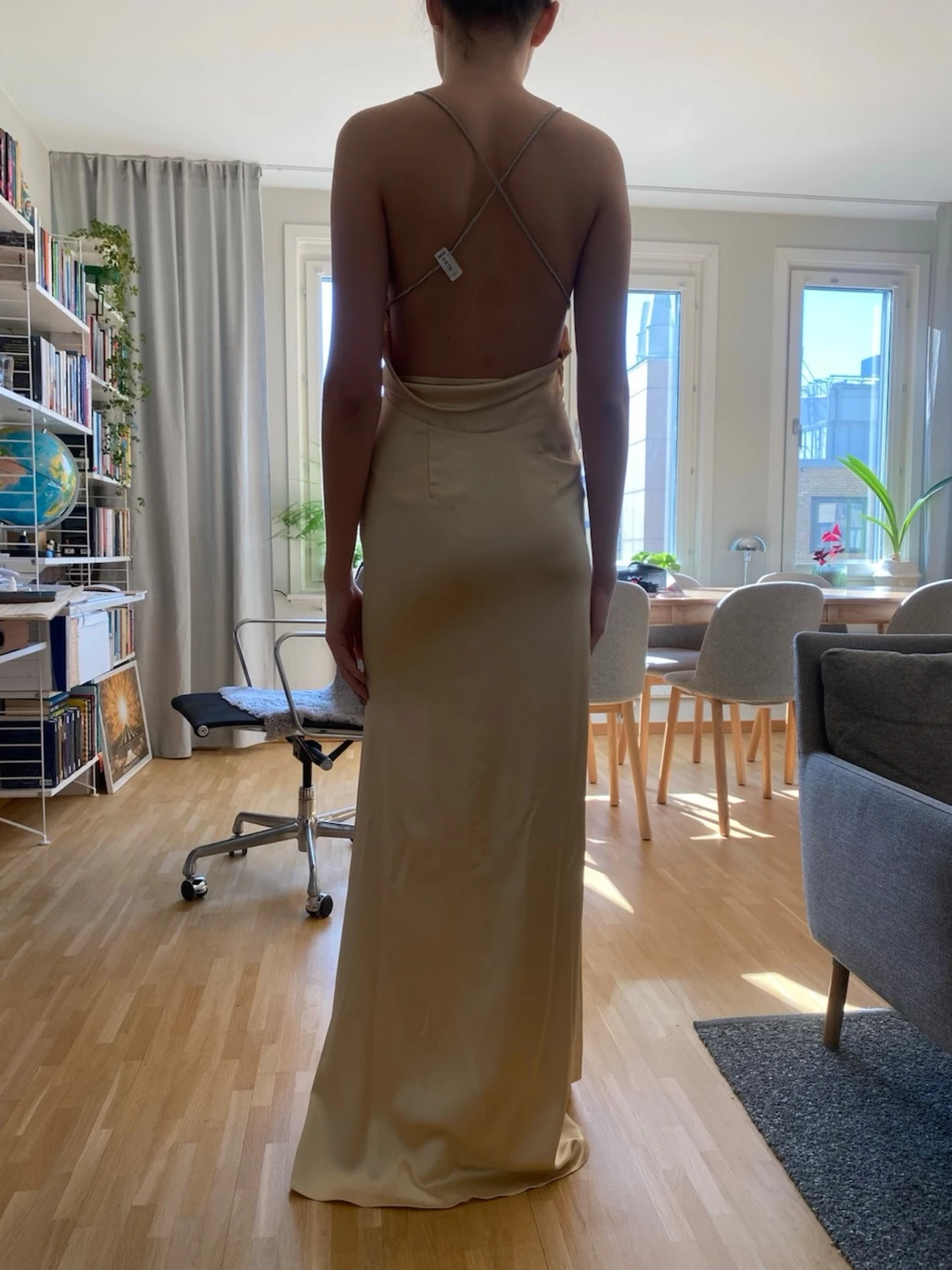 Lång balklänning med slits - 1