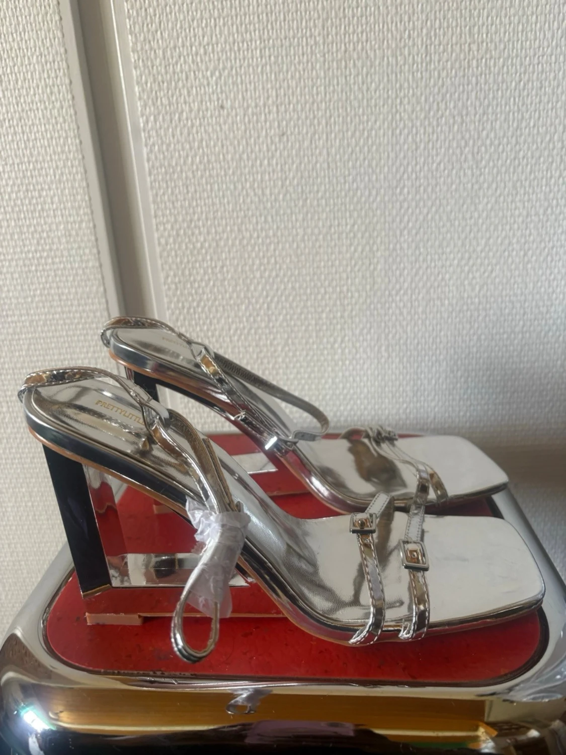 Silvriga pumps med fyrkantig tå - 3