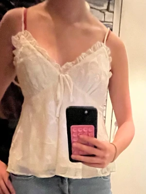 Söt sommartopp - Fin topp perfekt till sommaren!!💞