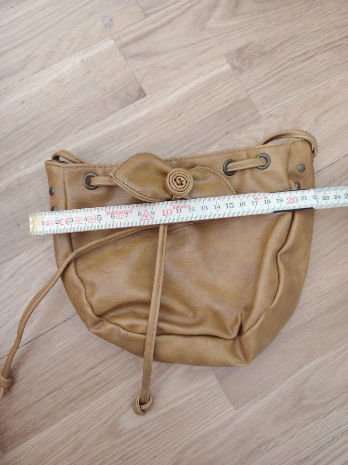 Beige axelväska med rosett från Blanco - 3