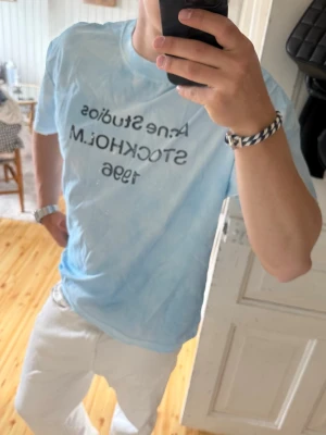 Acne Tshirt  - Snygg oversized unisex acne tshirt i jättebra skick, storlek M!