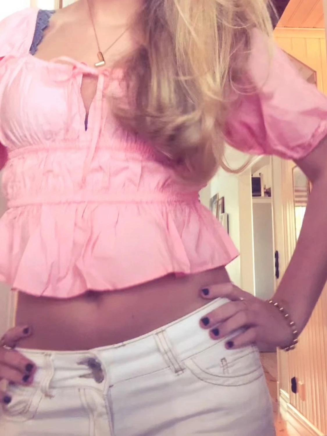 Rosa blus med volang och knyt - 2