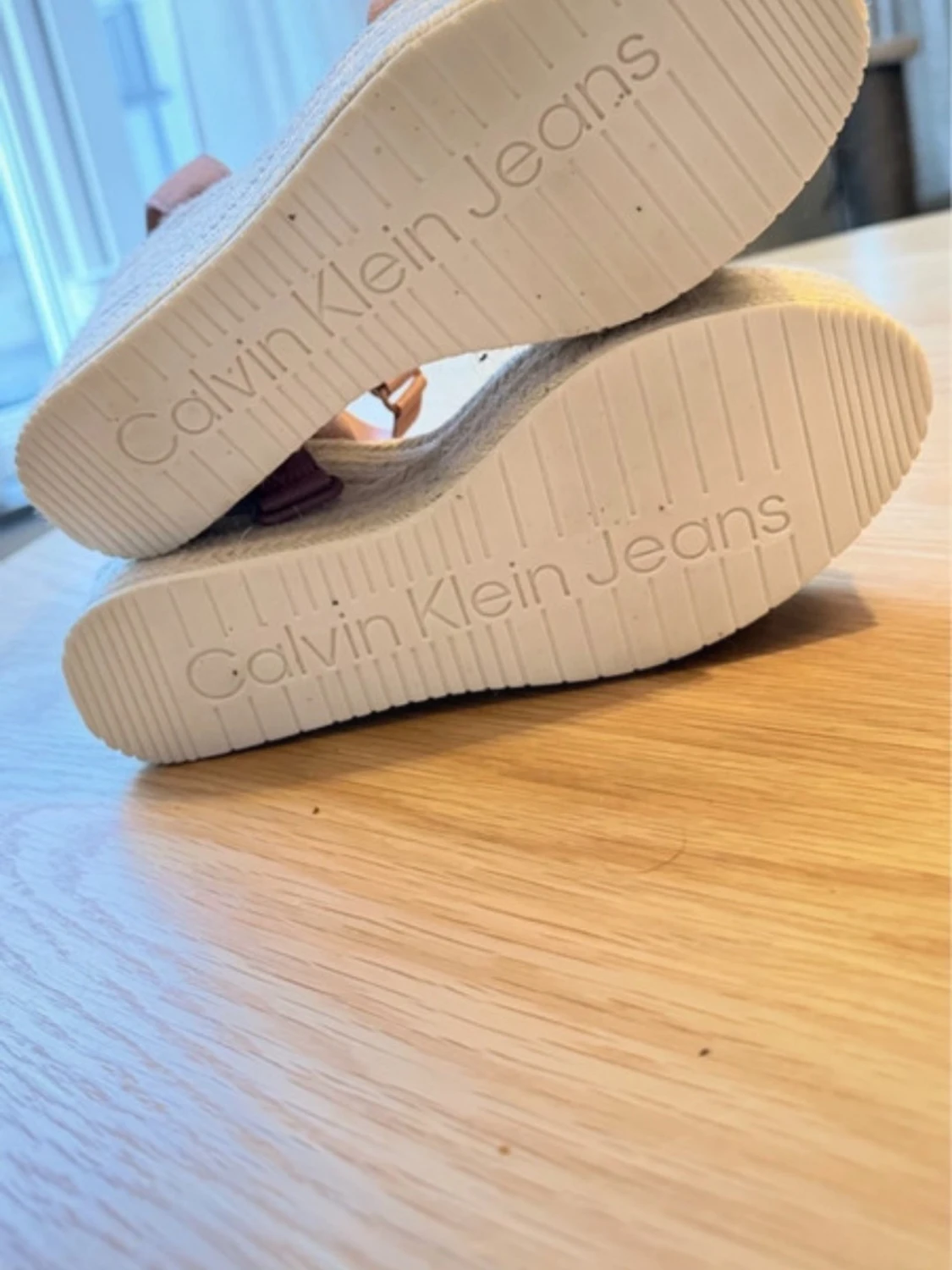 Rosa kilklackade sandaler Calvin Klein - 2