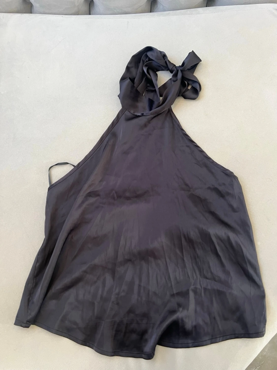 Svart halterneck topp i satin