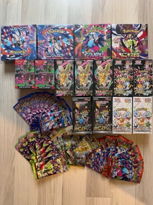 Stor samling Pokémonkort booster packs - Gör bud på det du vill ha