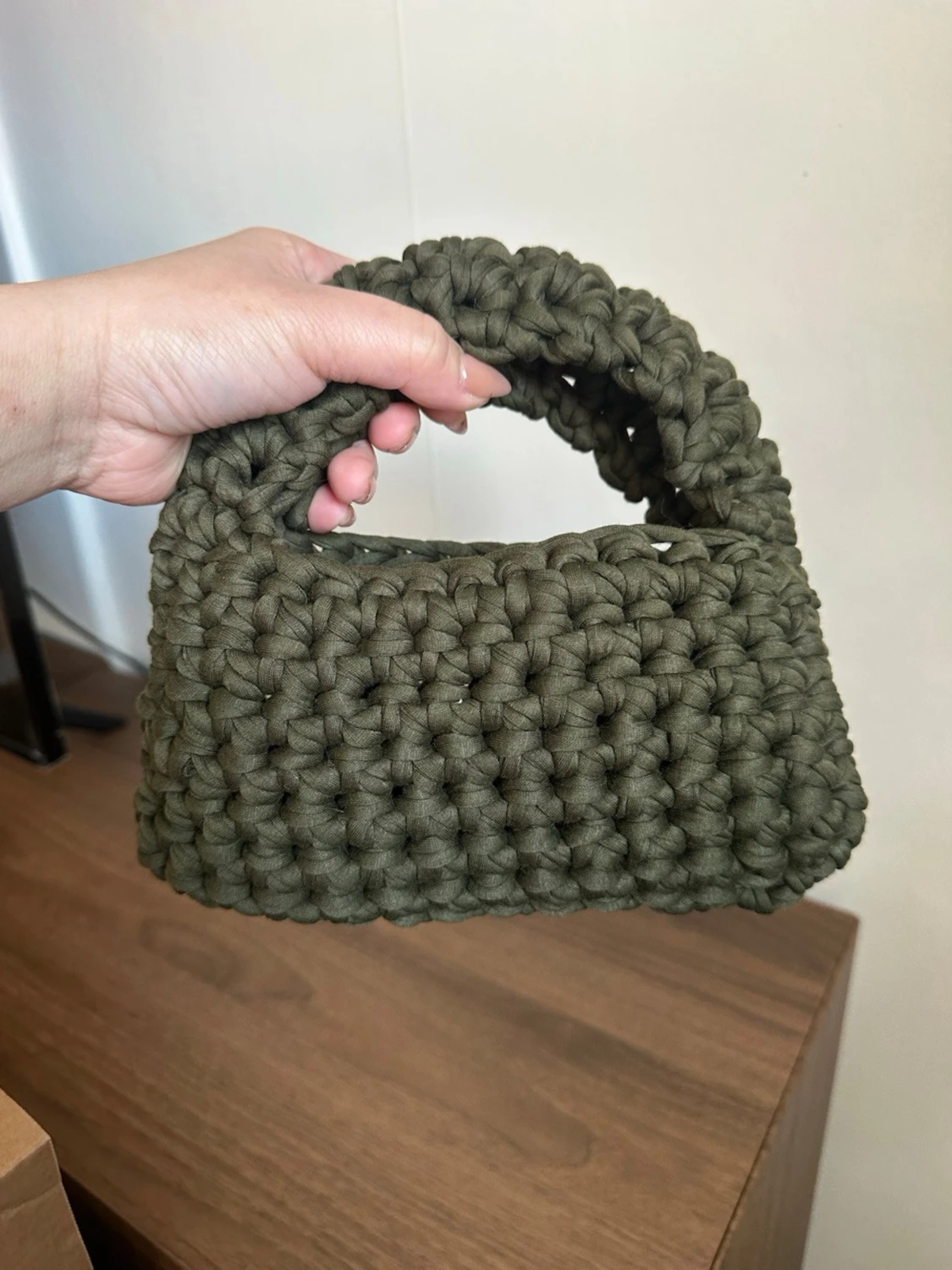 Olivgrön virkad handväska - 1