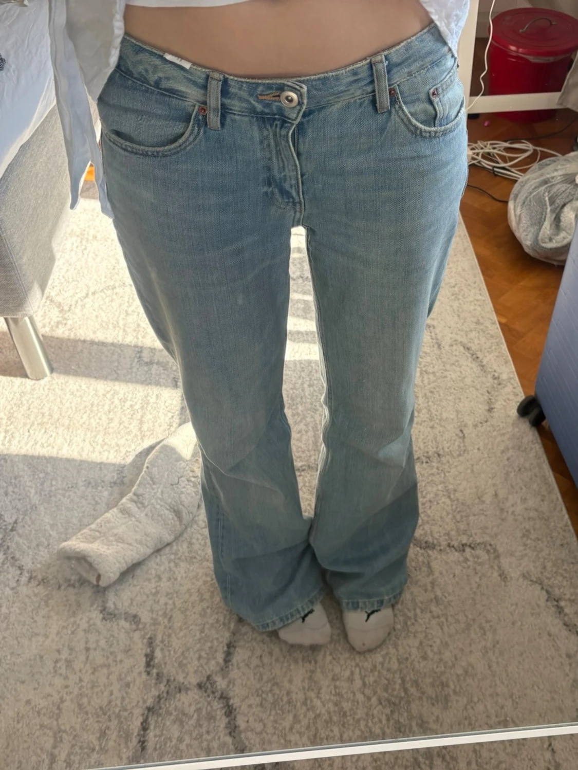 Ljusblå bootcut jeans - 2