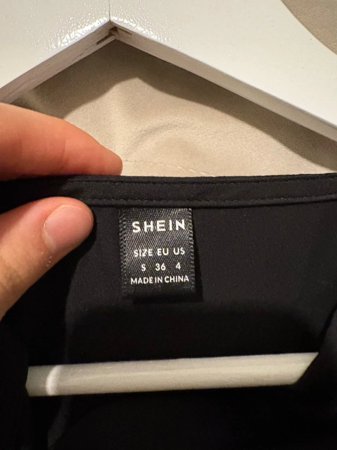 Svart blus från SHEIN - 1