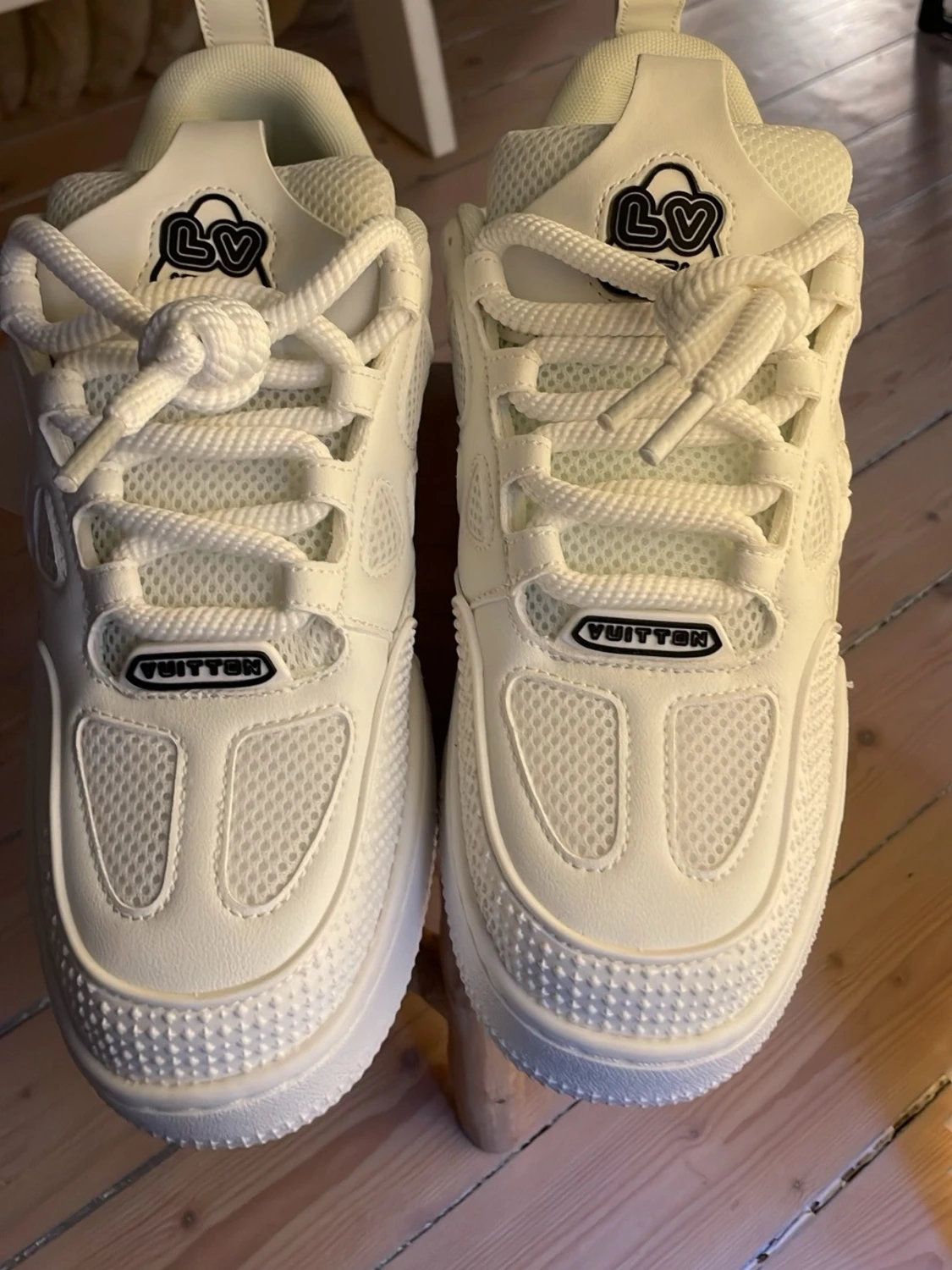 Vita Louis Vuitton sneakers - 1