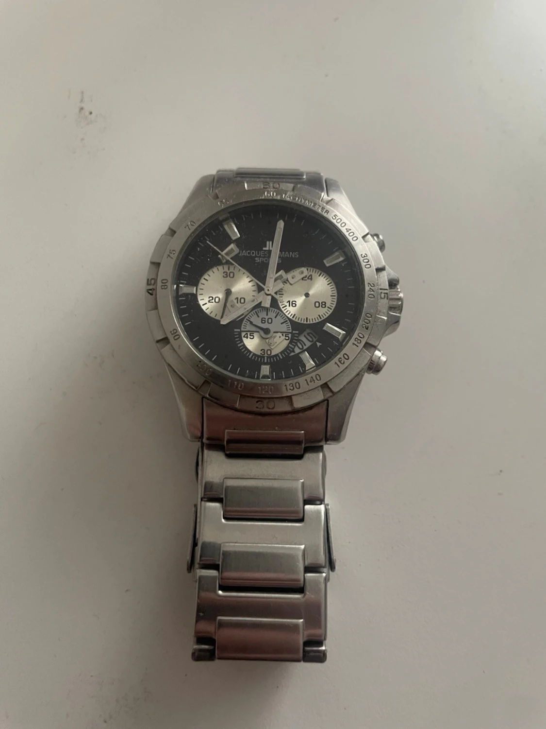 Jacques Lemans silverfärgad klocka