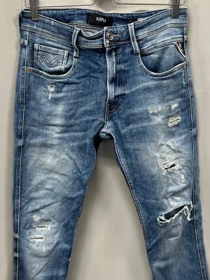 Replay Jeans | Anbass - Fint skick utan några defekter | modell anbass i storlek W31 L32