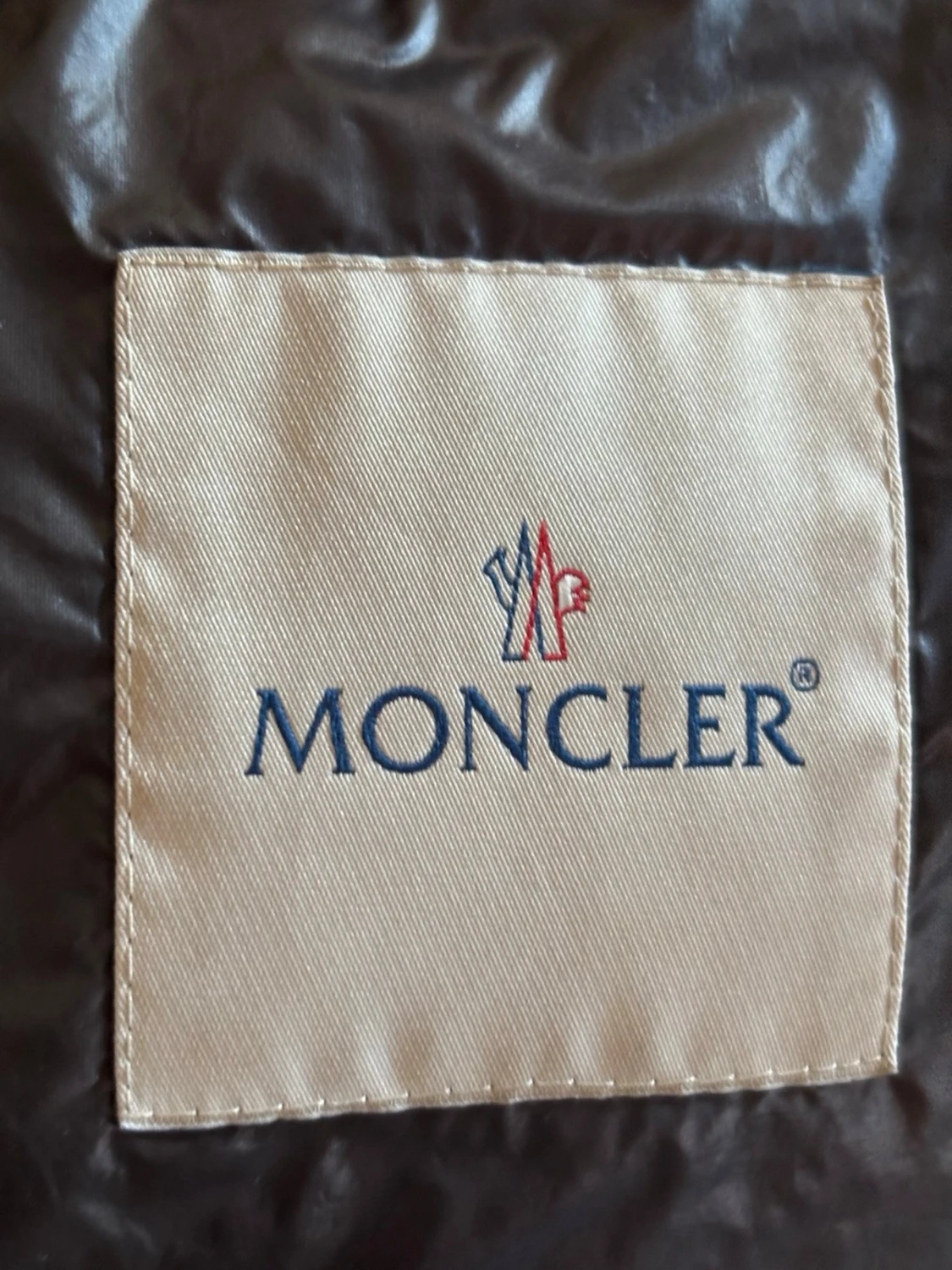 Moncler gui - 4