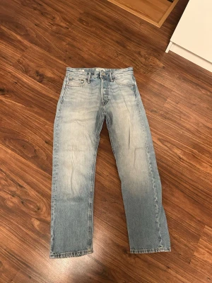 Jack & Jones jeans köpta för 850 - Använda men bra skick köpta för 850kr