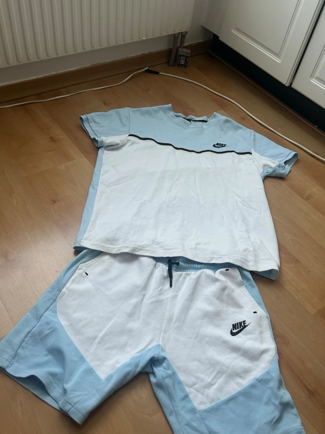 Nike set i ljusblått och vitt - 1