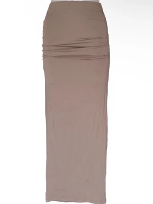 soft touch kjol - Bekväm kjol, perfekt till våren och sommaren. Den är rak utan skrynklig midja, sitter bekvämt runt midjan och passar flera storlekar 🎀