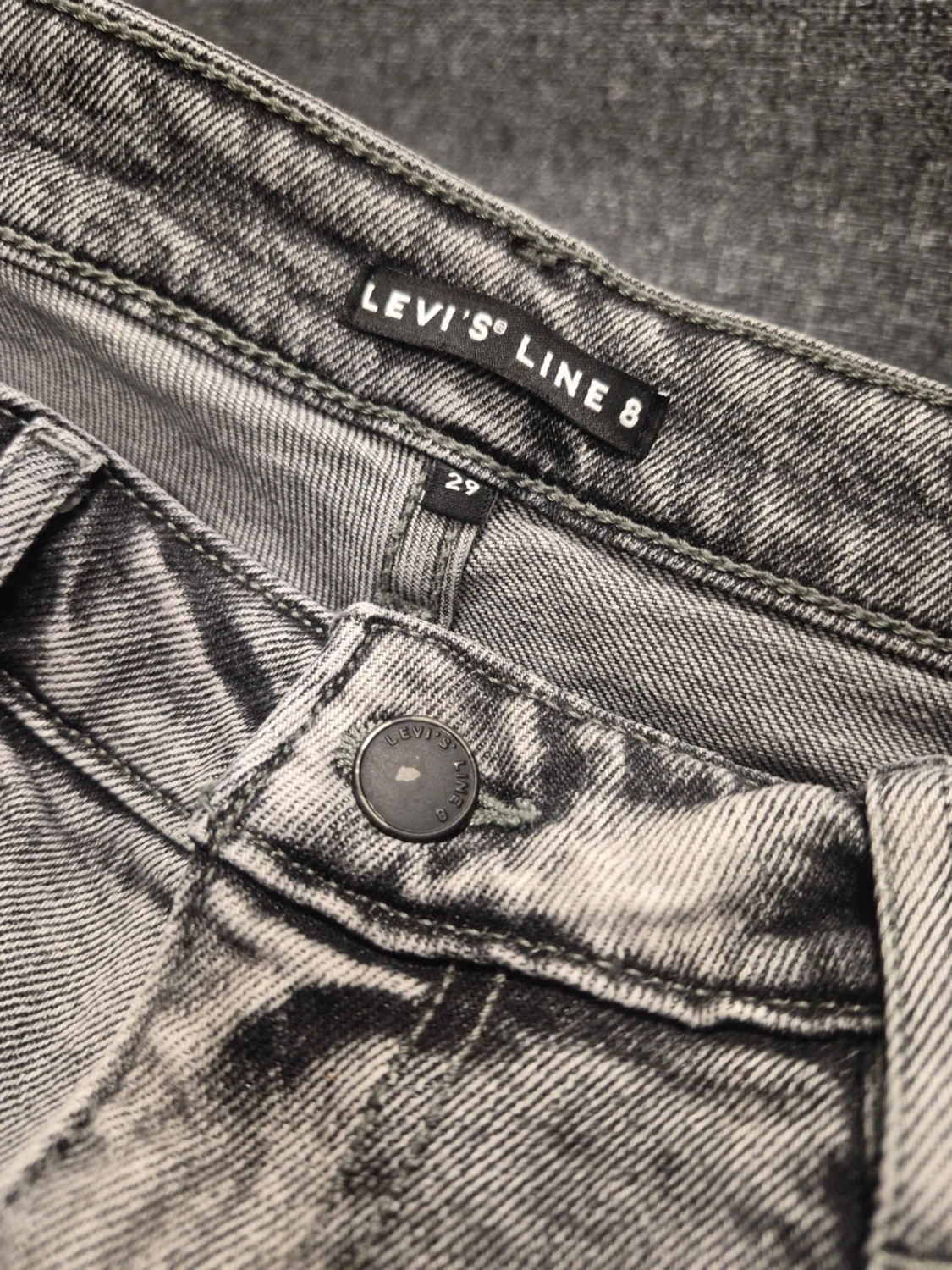 Grå Levi's Line 8 jeans med rå kant W29 L30 - 3