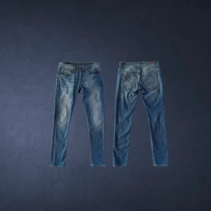Dondup  - !DONDUP GEORGE! Size: 32 - Skick: 4/5 - Retail: 3500:- - Pris: 750:- | Hör gärna av er vid frågor & funderingar. /Mvh, Morëtti Co. 