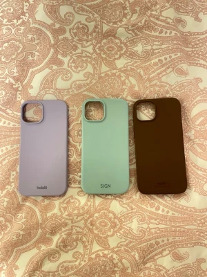 Mobilskal - Säljer 3 mobilskal till iphone 13/13pro för 50kr styck